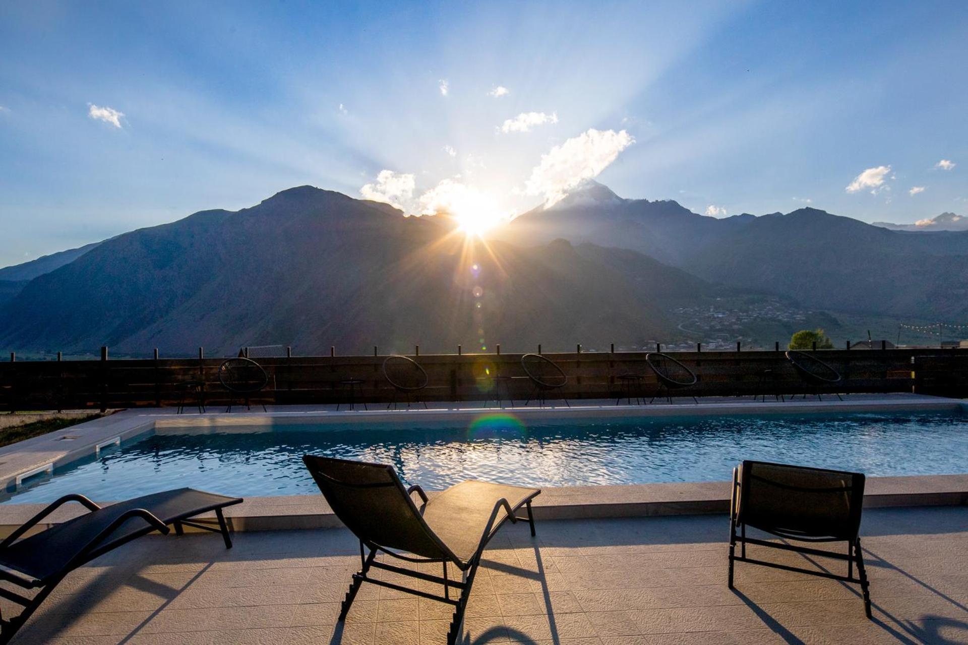 Kazbegi Targmani Cottages Ngoại thất bức ảnh