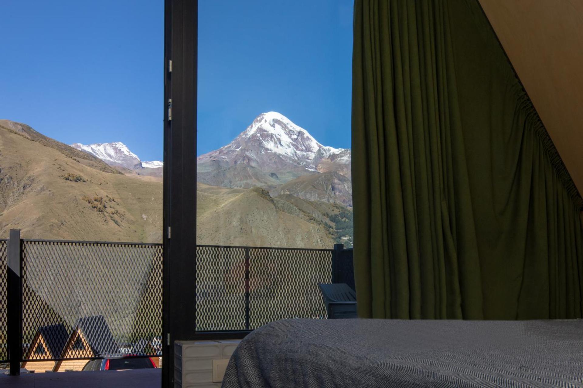 Kazbegi Targmani Cottages Ngoại thất bức ảnh